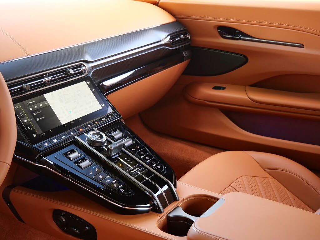 2026 Aston Martin Vantage S Coupe RWD photo 10