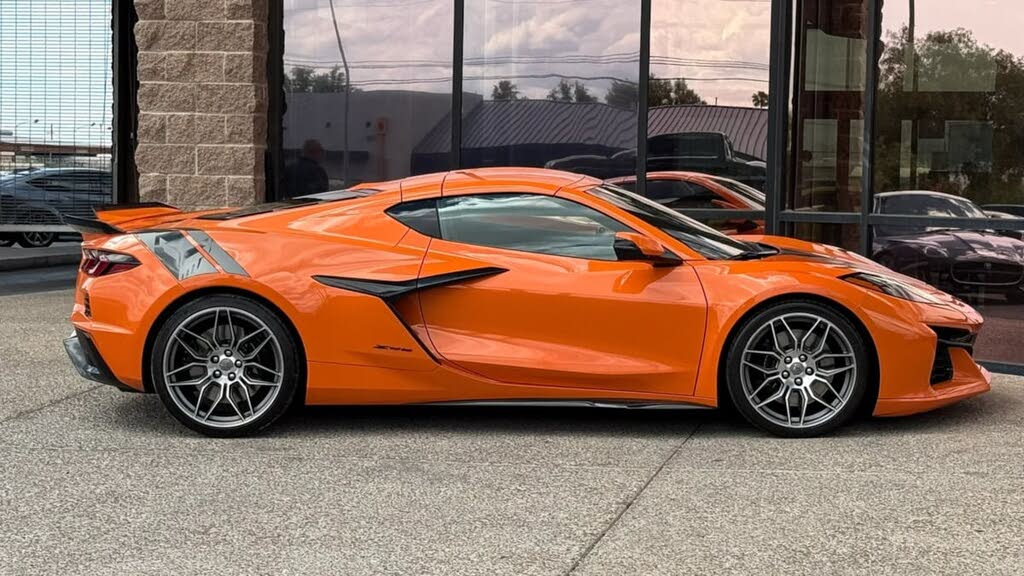 2023 Chevrolet Corvette Z06 3LZ Coupe RWD photo 16