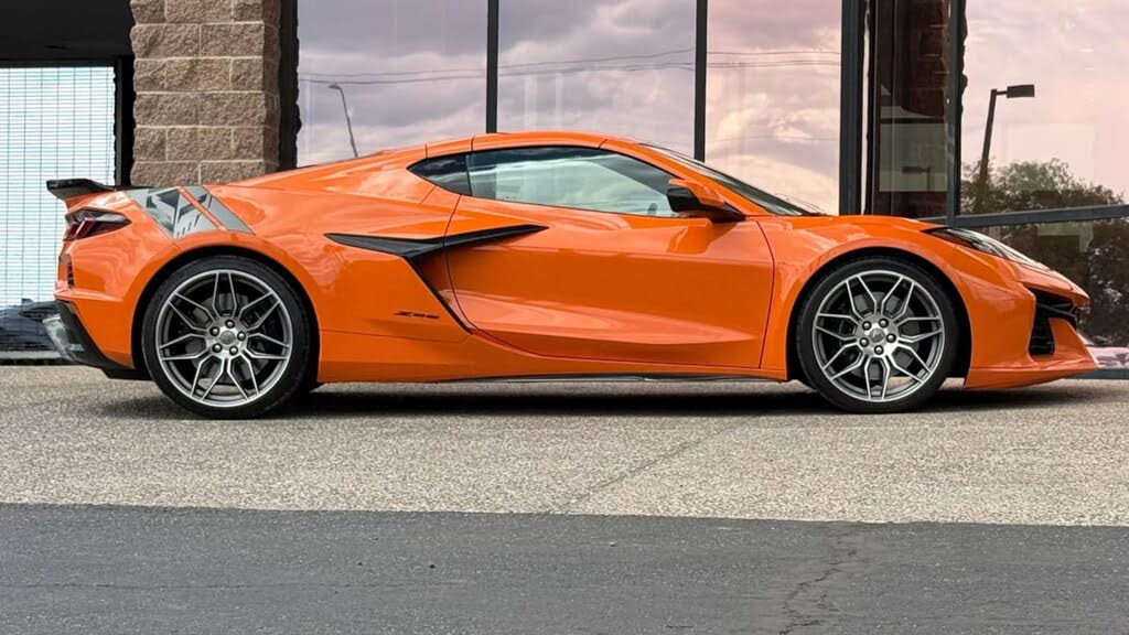 2023 Chevrolet Corvette Z06 3LZ Coupe RWD photo 17