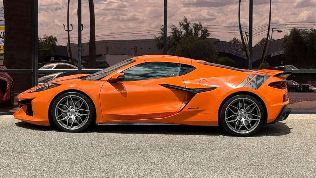 2023 Chevrolet Corvette Z06 3LZ Coupe RWD photo 4