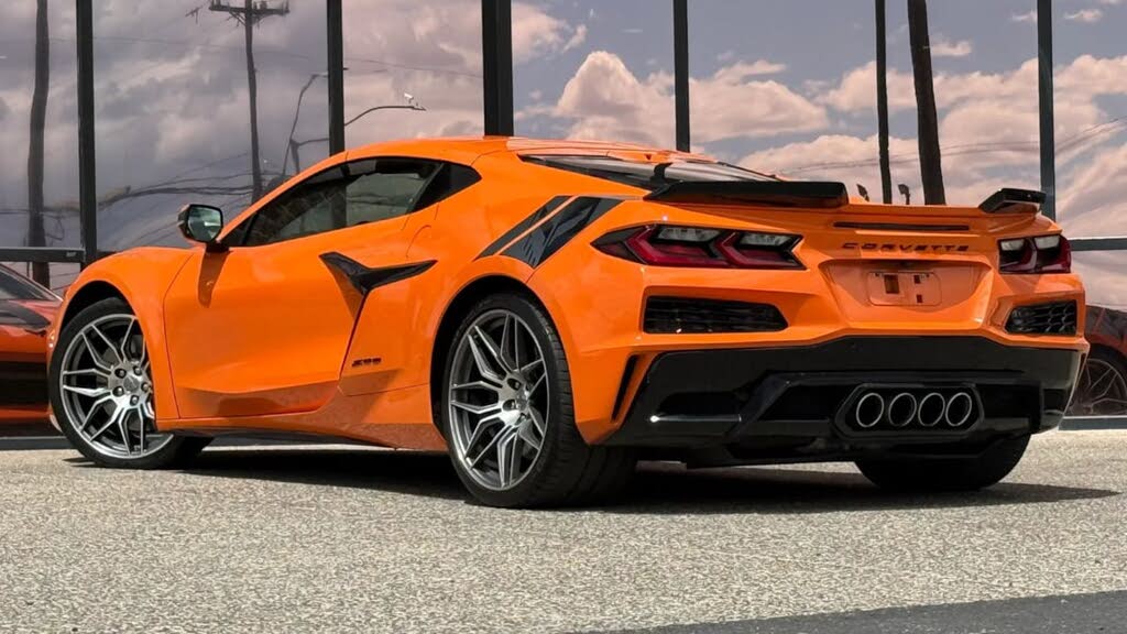 2023 Chevrolet Corvette Z06 3LZ Coupe RWD photo 7