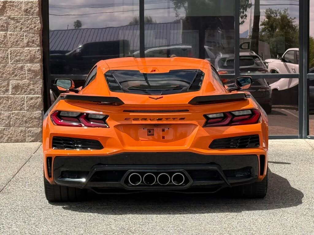 2023 Chevrolet Corvette Z06 3LZ Coupe RWD photo 9