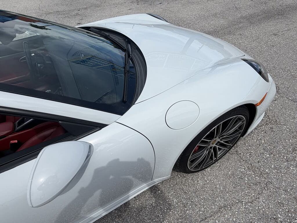 2018 Porsche 911 Turbo Cabriolet AWD photo 19 of 24