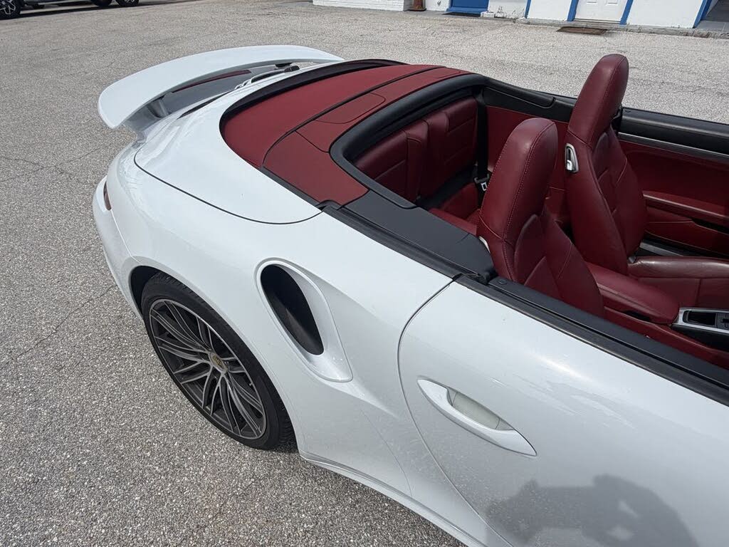 2018 Porsche 911 Turbo Cabriolet AWD photo 20 of 24