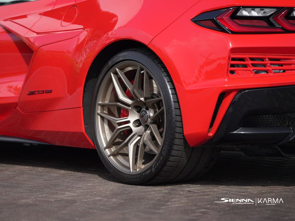 2025 Chevrolet Corvette Z06 1LZ Convertible RWD photo 16