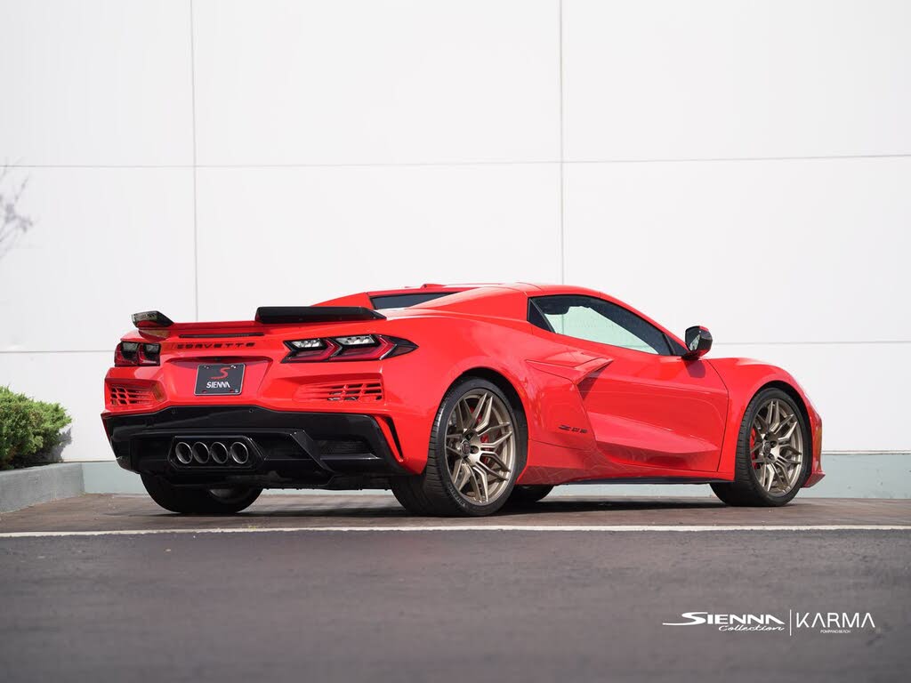 2025 Chevrolet Corvette Z06 1LZ Convertible RWD photo 17