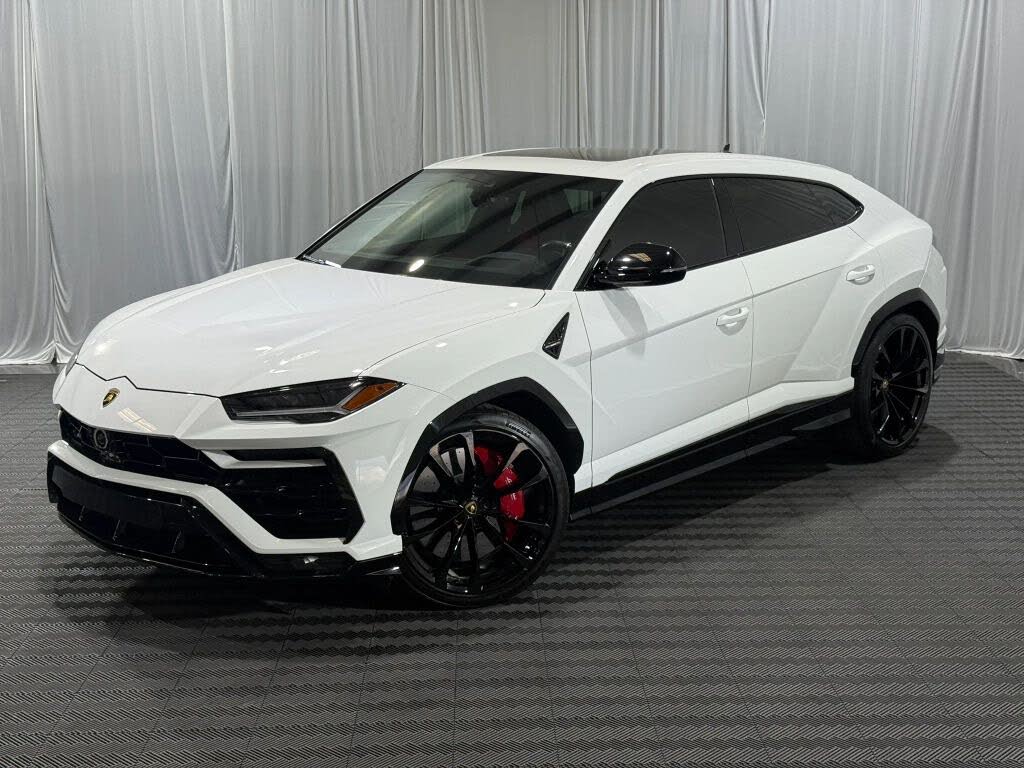 2022 Lamborghini Urus AWD