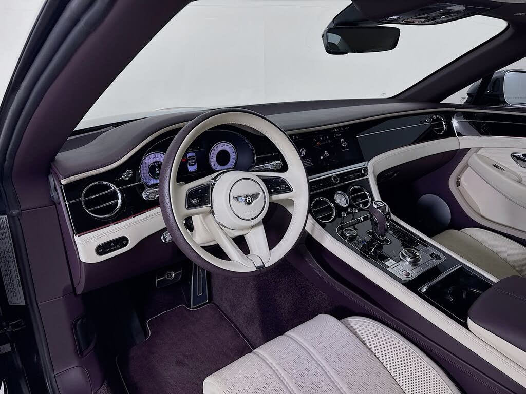 2025 Bentley Continental GTC Mulliner AWD photo 11
