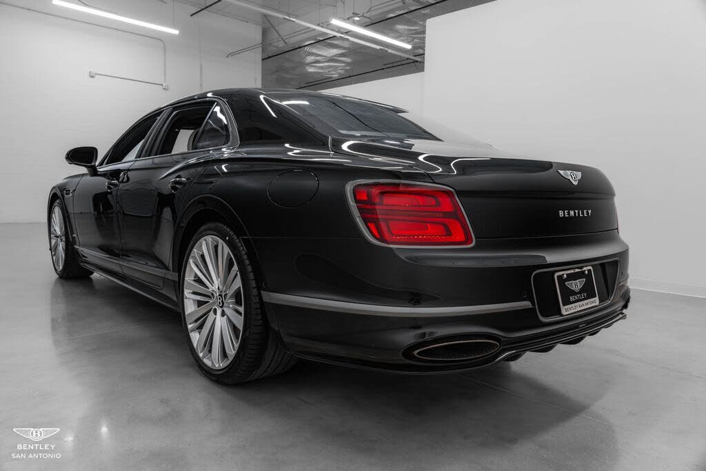 2026 Bentley Flying Spur Speed AWD photo 3