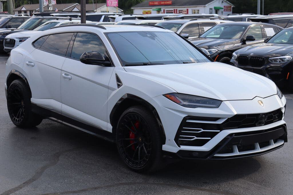 2019 Lamborghini Urus 4WD