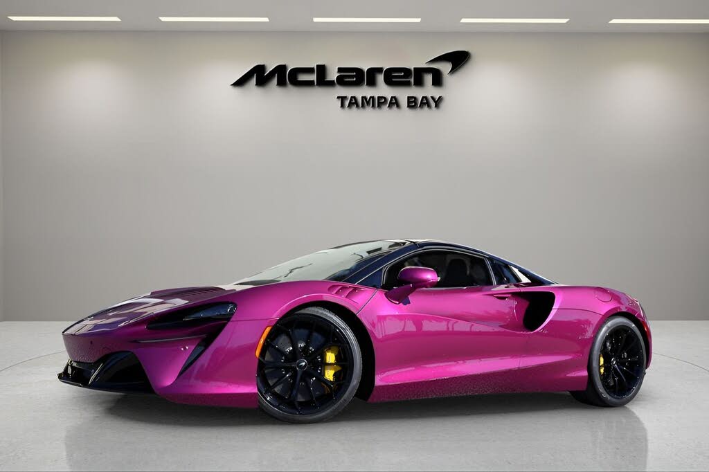 2026 McLaren Artura RWD
