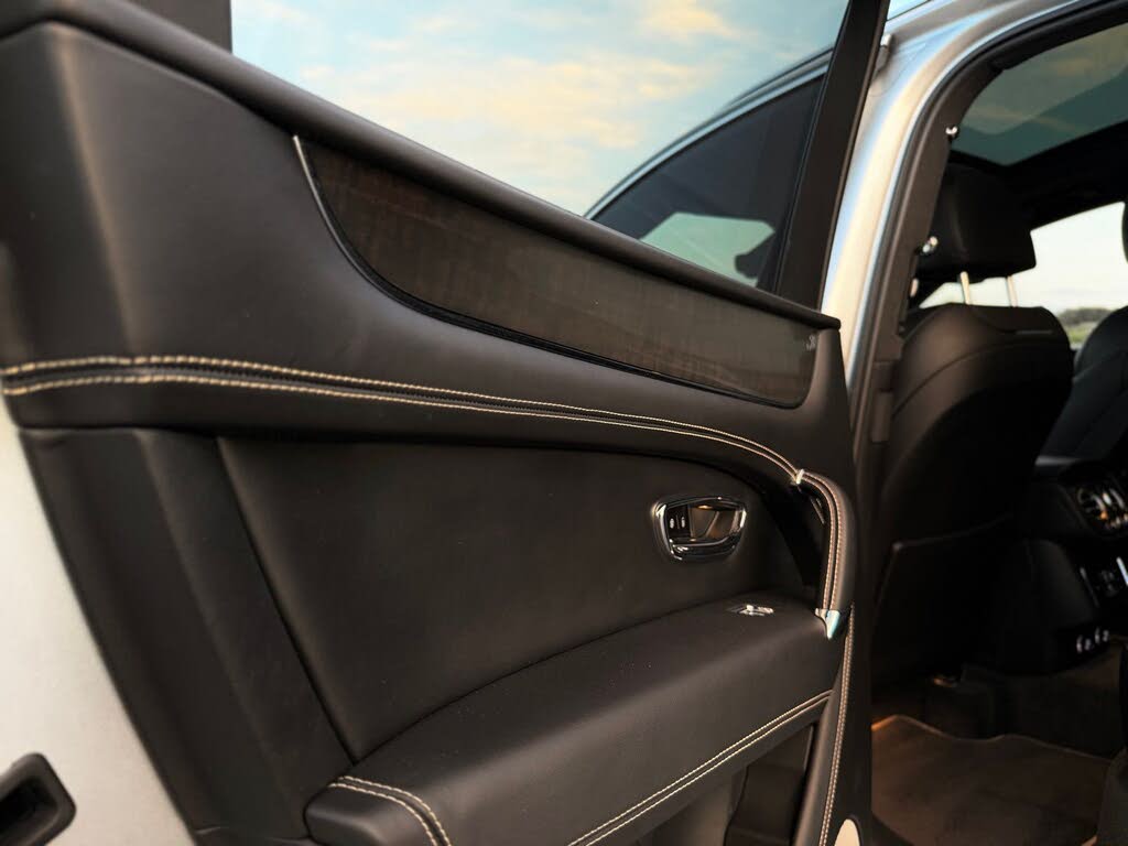 2019 Bentley Bentayga V8 AWD photo 21