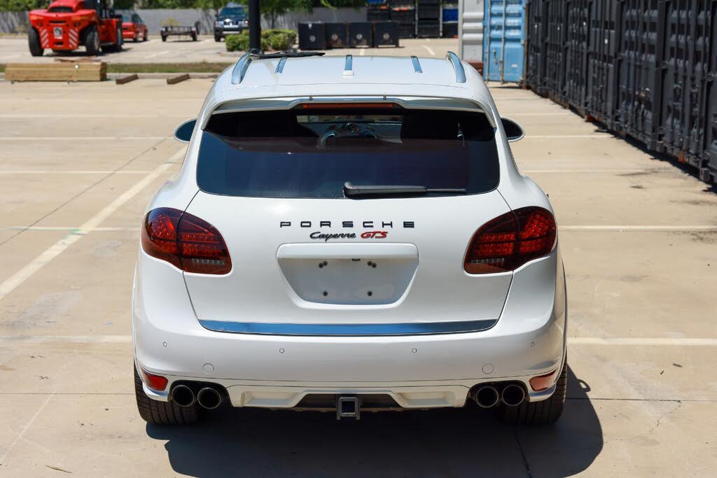 2014 Porsche Cayenne GTS AWD photo 11