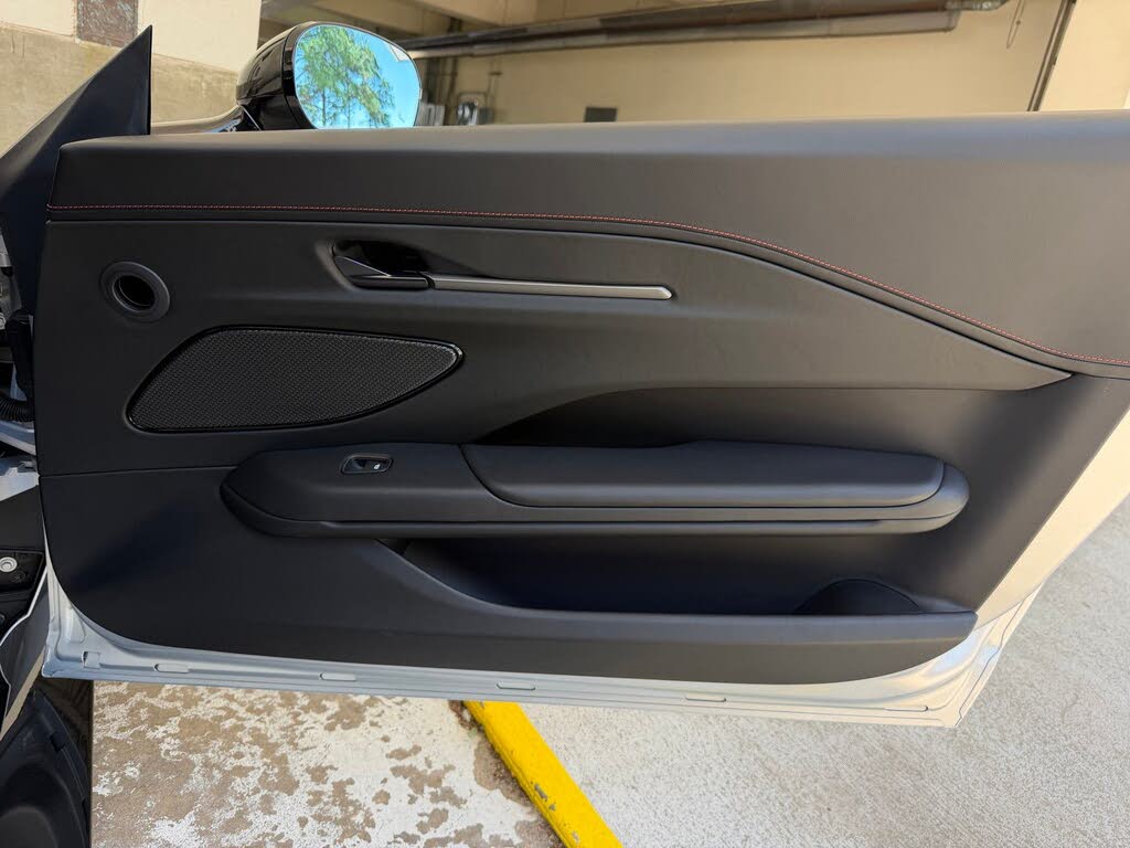 2026 Aston Martin Vantage S Coupe RWD photo 18