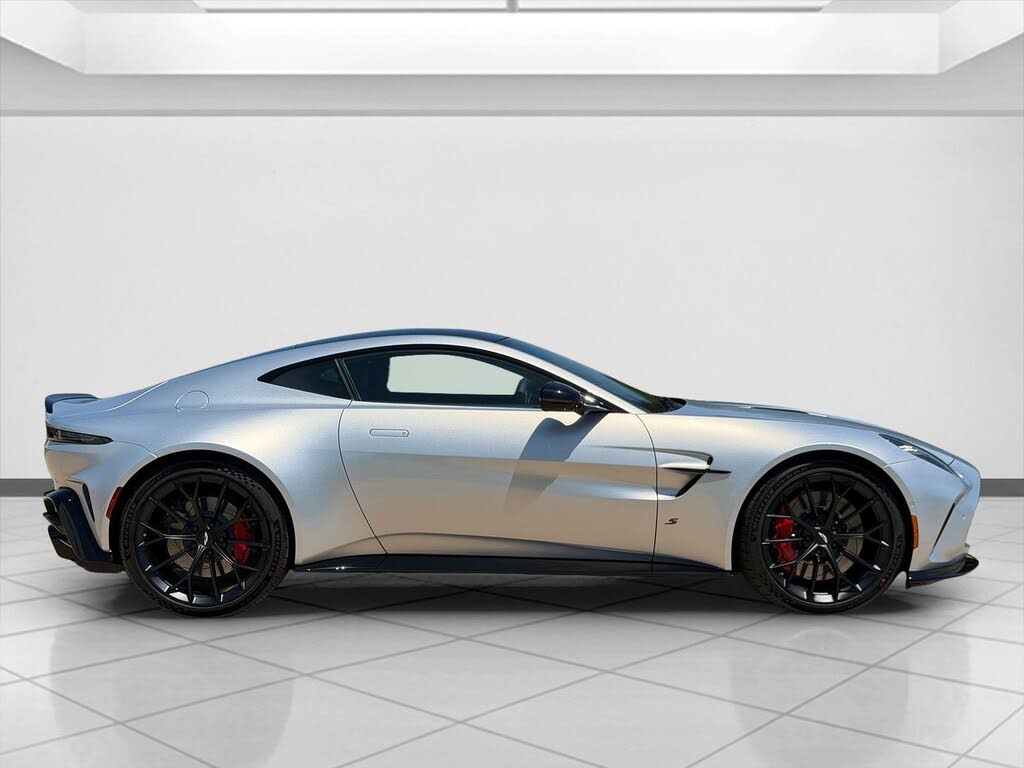 2026 Aston Martin Vantage S Coupe RWD photo 9