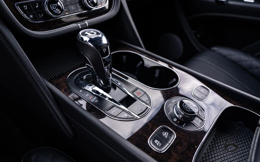 2018 Bentley Bentayga W12 Signature Edition AWD photo 16