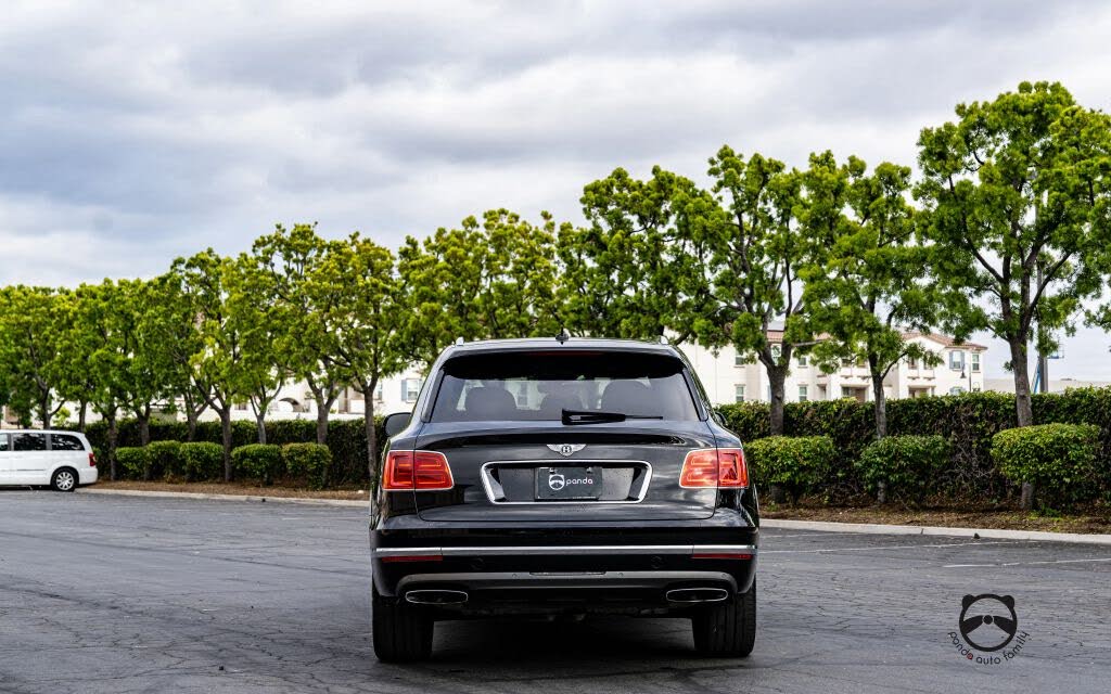 2018 Bentley Bentayga W12 Signature Edition AWD photo 5