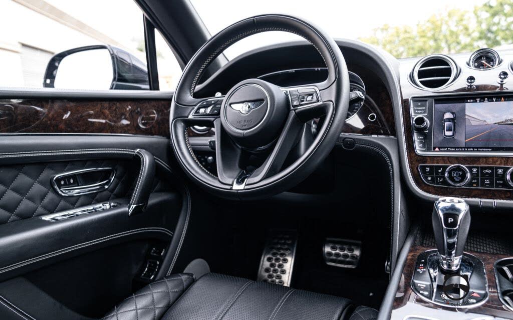 2018 Bentley Bentayga W12 Signature Edition AWD photo 9