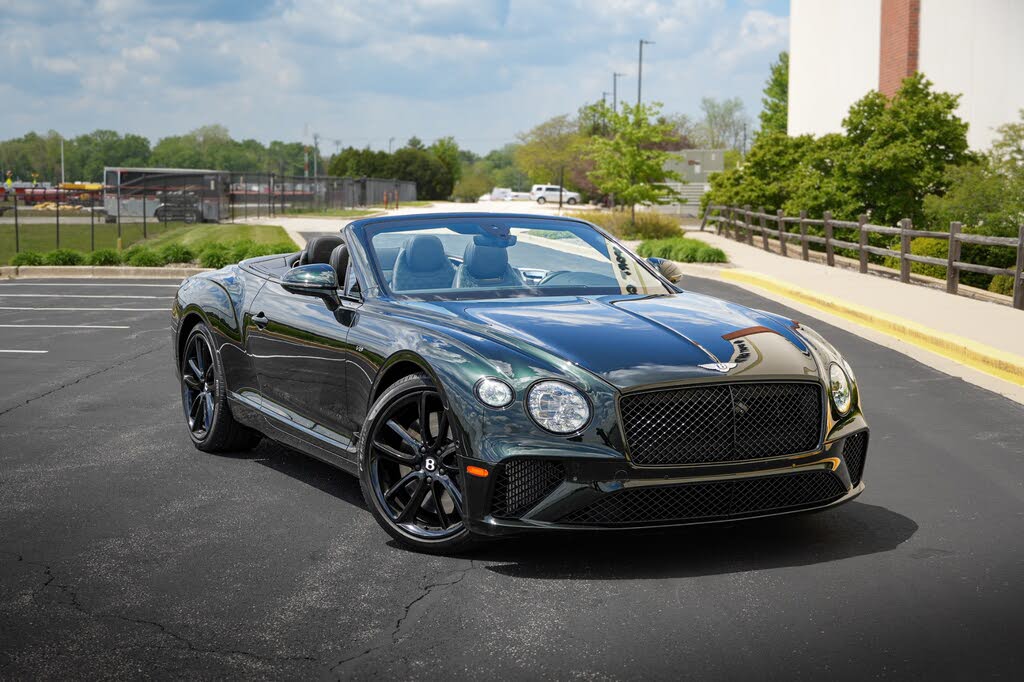 2022 Bentley Continental GTC V8 AWD photo 2