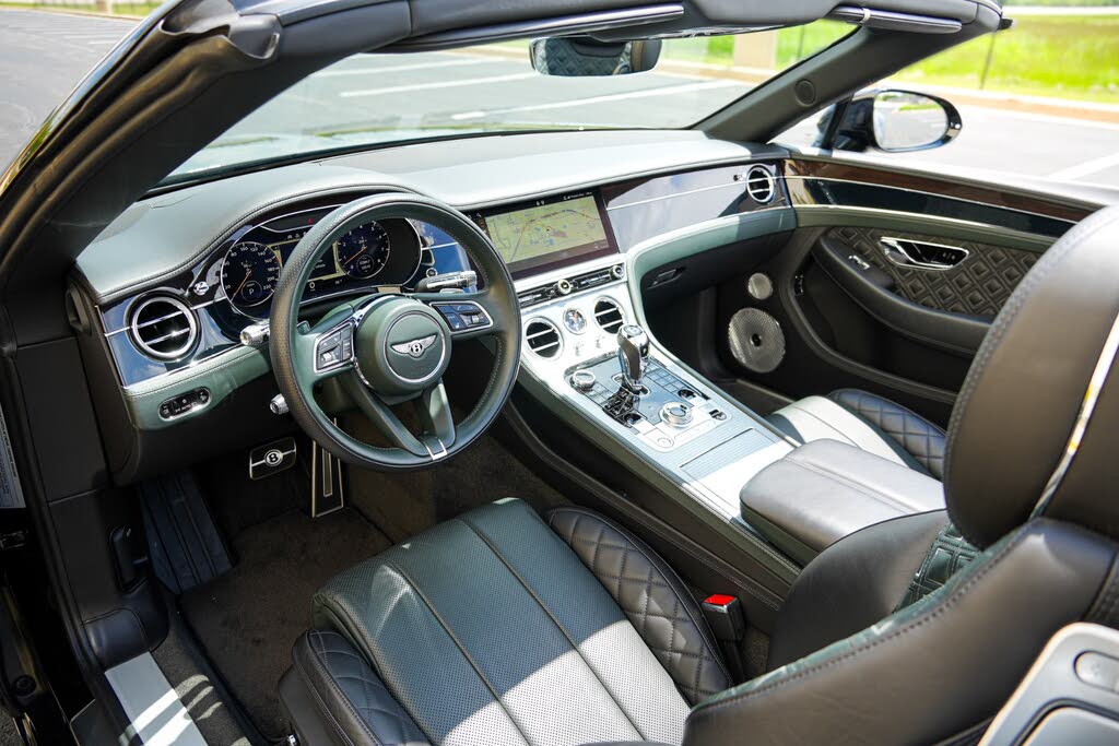 2022 Bentley Continental GTC V8 AWD photo 18