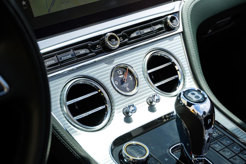 2022 Bentley Continental GTC V8 AWD photo 24
