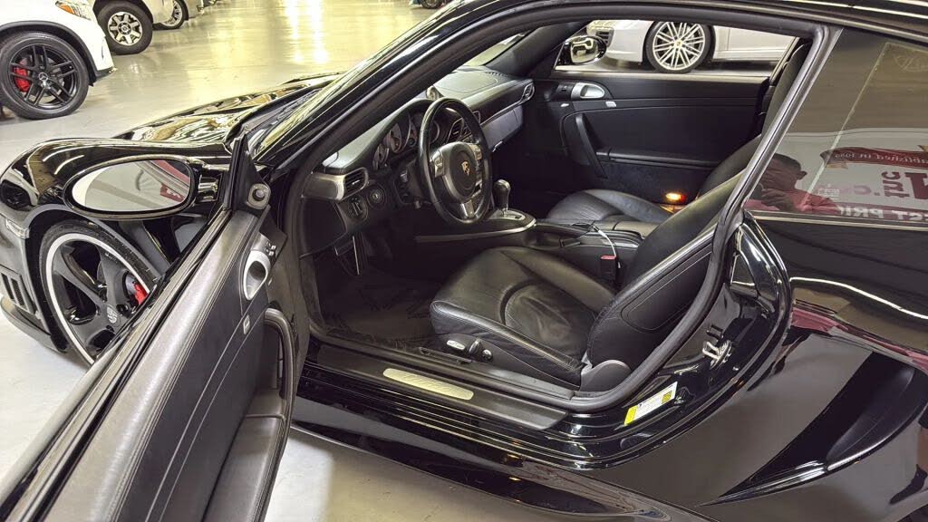2007 Porsche 911 Turbo Coupe AWD photo 20 of 24