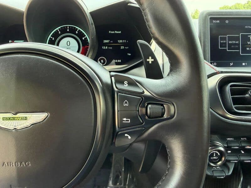 2019 Aston Martin Vantage RWD photo 21