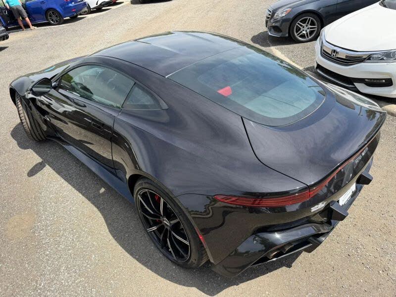2019 Aston Martin Vantage RWD photo 4