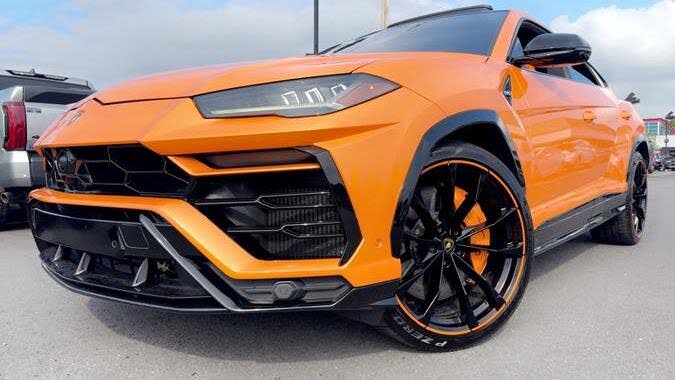 2021 Lamborghini Urus AWD photo 3