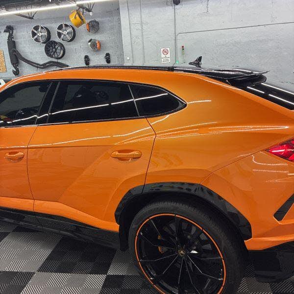 2021 Lamborghini Urus AWD photo 24