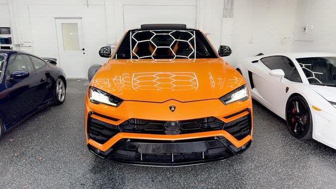 2021 Lamborghini Urus AWD photo 4