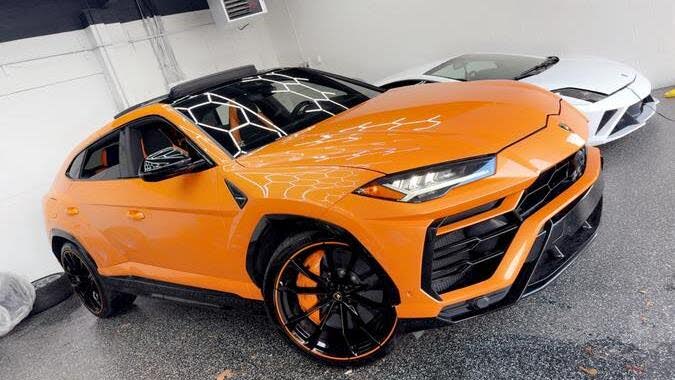 2021 Lamborghini Urus AWD photo 8