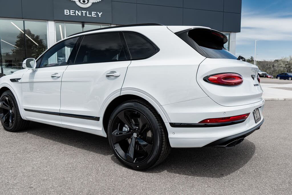 2026 Bentley Bentayga V8 AWD photo 9