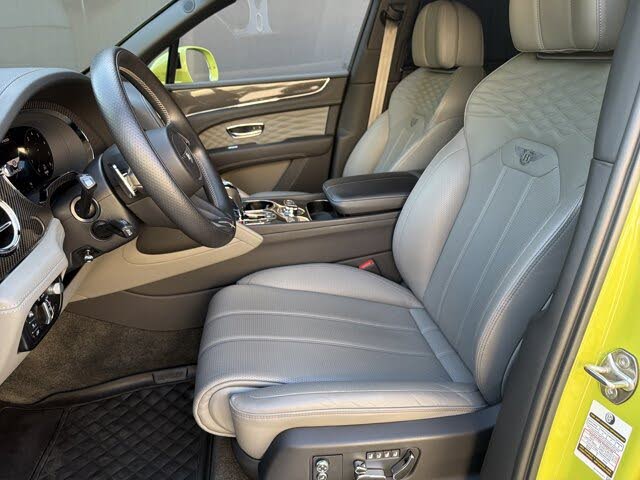 2023 Bentley Bentayga Azure V8 AWD photo 15