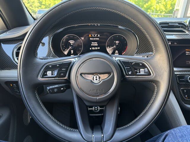 2023 Bentley Bentayga Azure V8 AWD photo 19