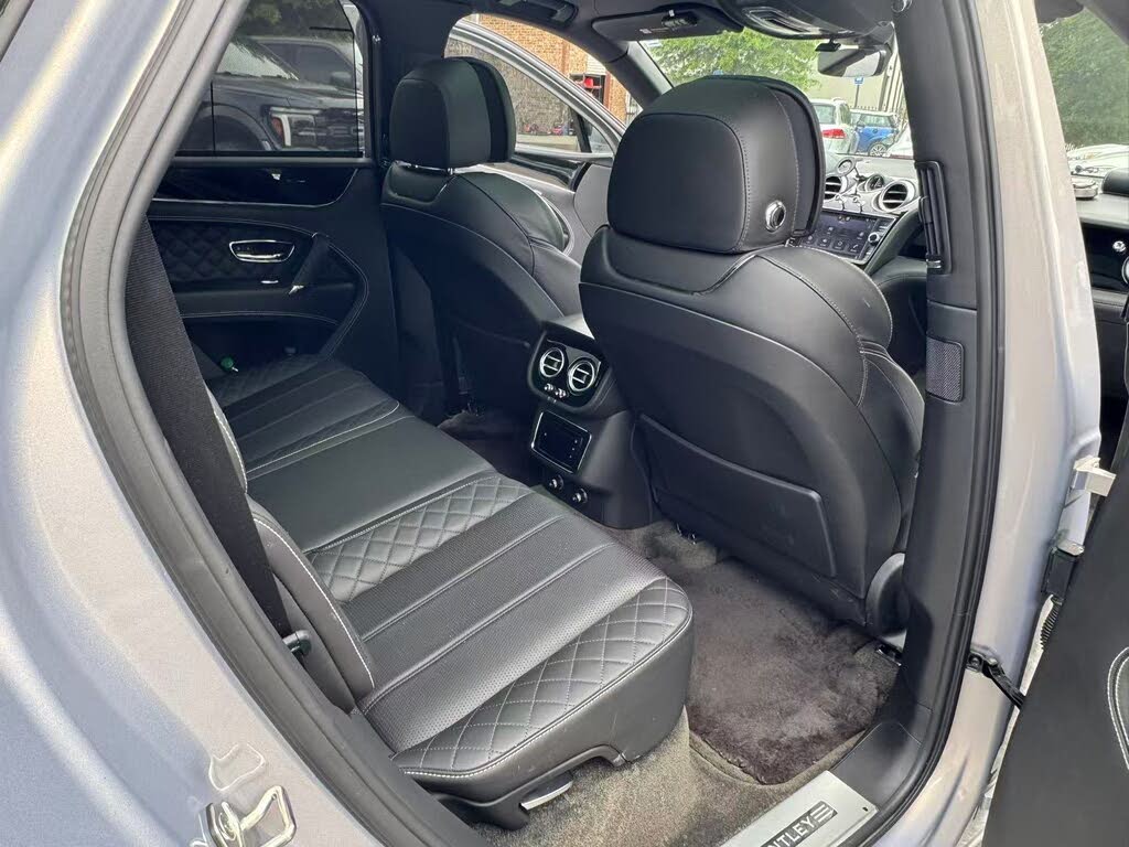 2018 Bentley Bentayga photo 14