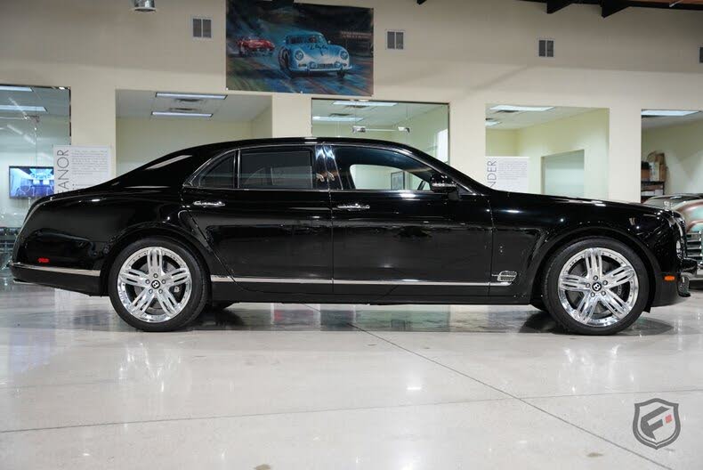 2012 Bentley Mulsanne RWD photo 2