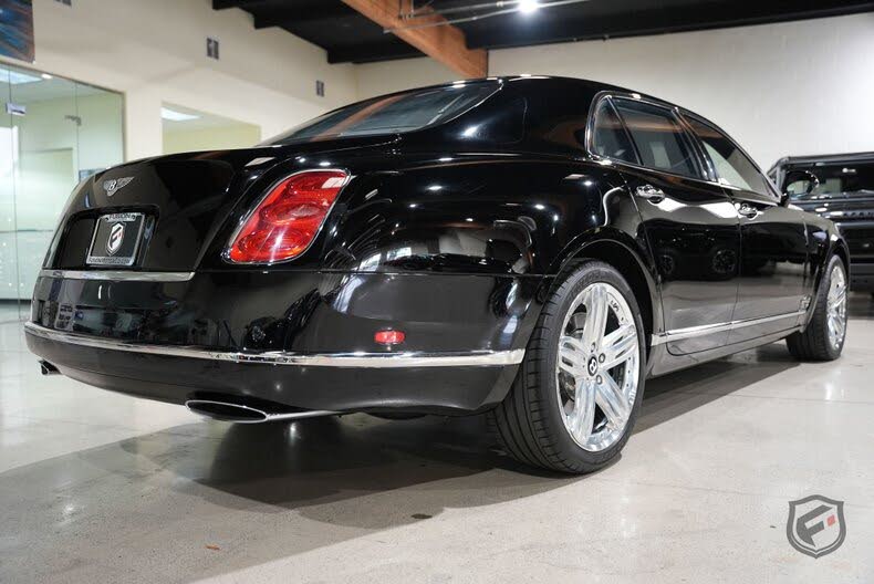 2012 Bentley Mulsanne RWD photo 3