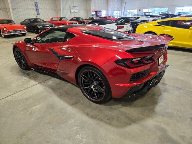 2025 Chevrolet Corvette Z06 3LZ Coupe RWD photo 3