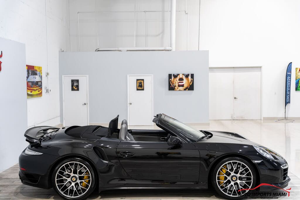 2014 Porsche 911 Turbo S Cabriolet AWD photo 23 of 24