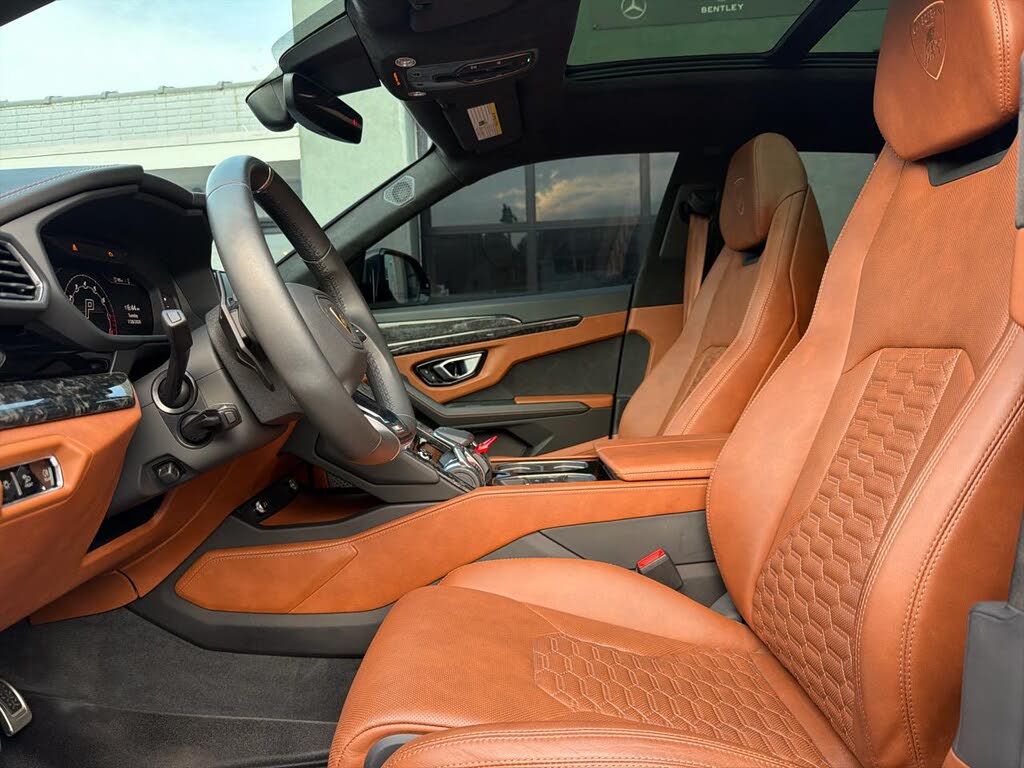 2022 Lamborghini Urus AWD photo 20