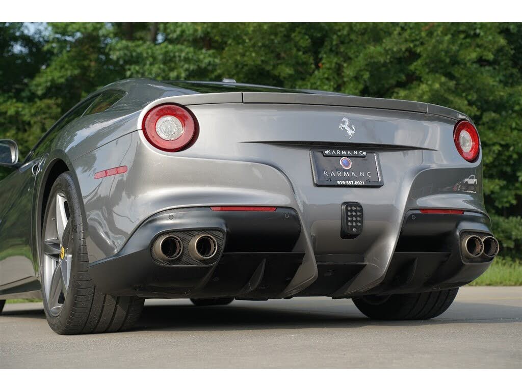 2016 Ferrari F12 Berlinetta Coupe photo 14