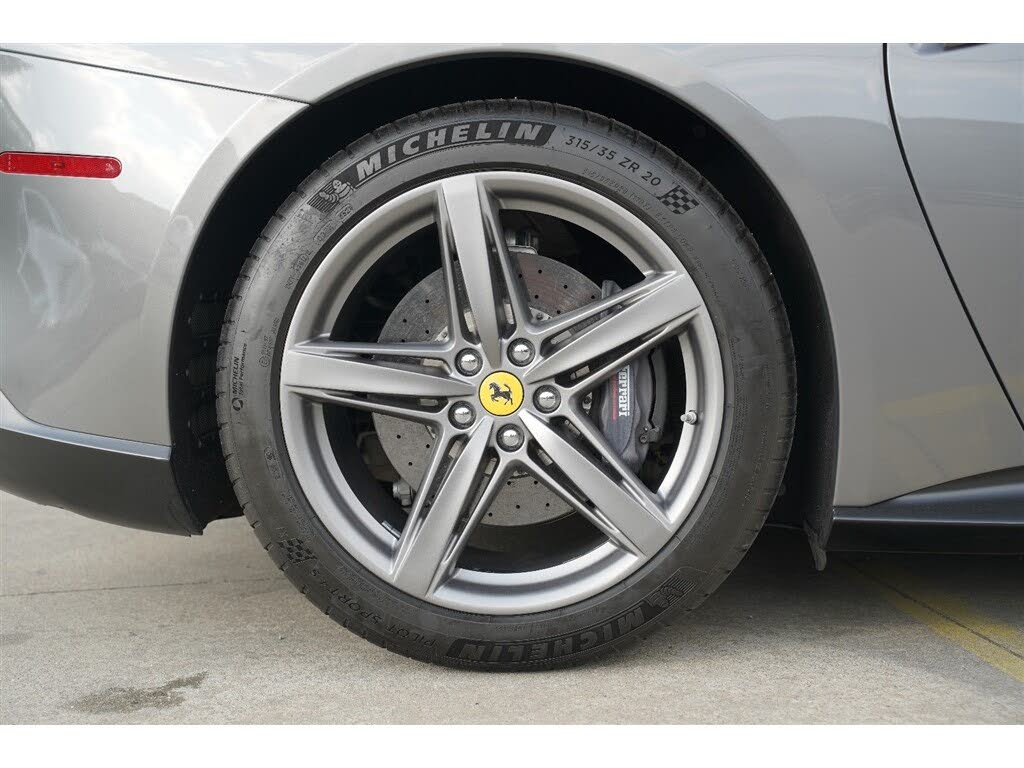 2016 Ferrari F12 Berlinetta Coupe photo 5