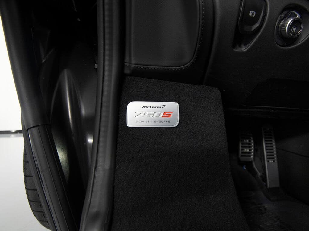 2027 McLaren 750S Spider RWD photo 15