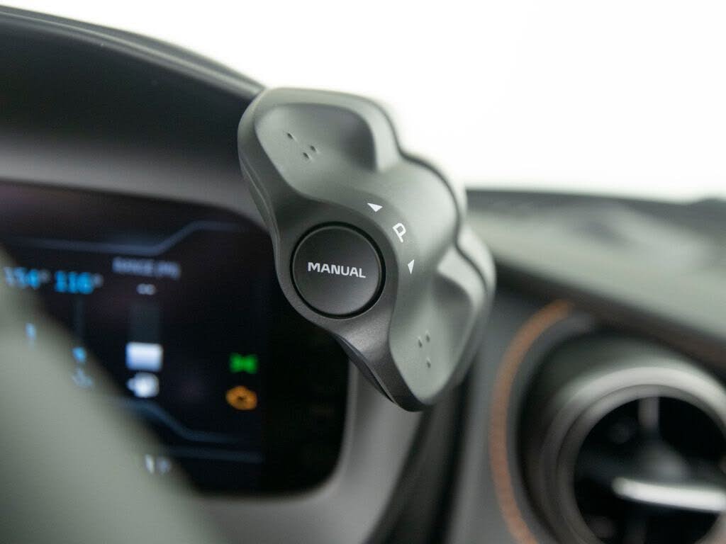 2027 McLaren 750S Spider RWD photo 20