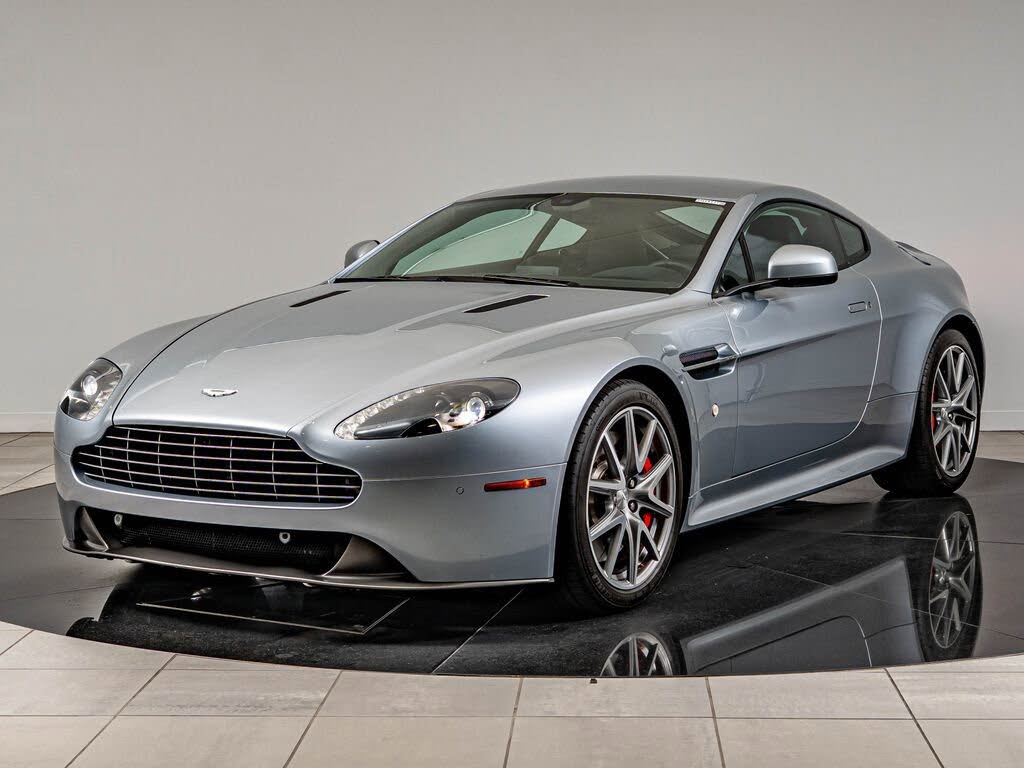 2015 Aston Martin V8 Vantage GT Coupe RWD