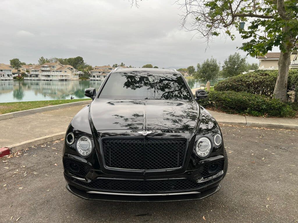2018 Bentley Bentayga W12 Black Edition AWD photo 11