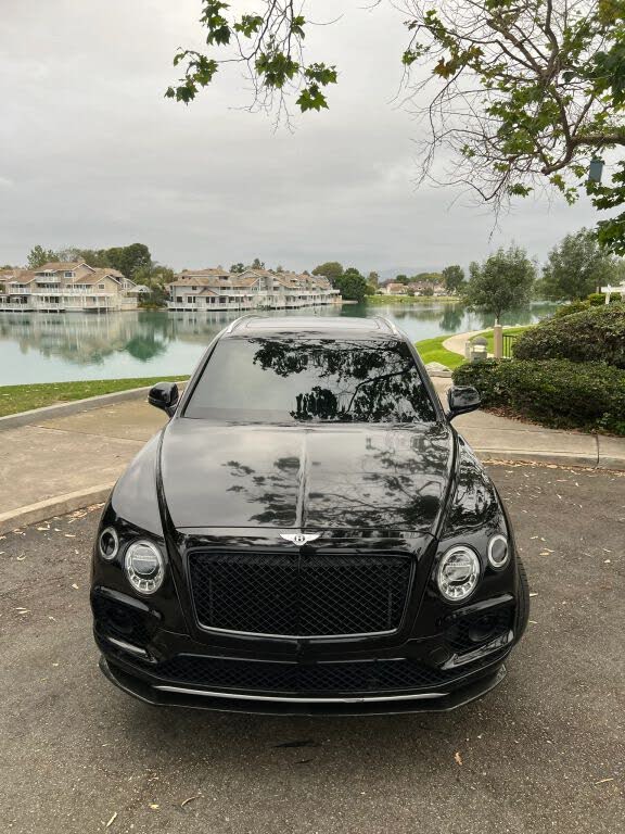 2018 Bentley Bentayga W12 Black Edition AWD photo 13