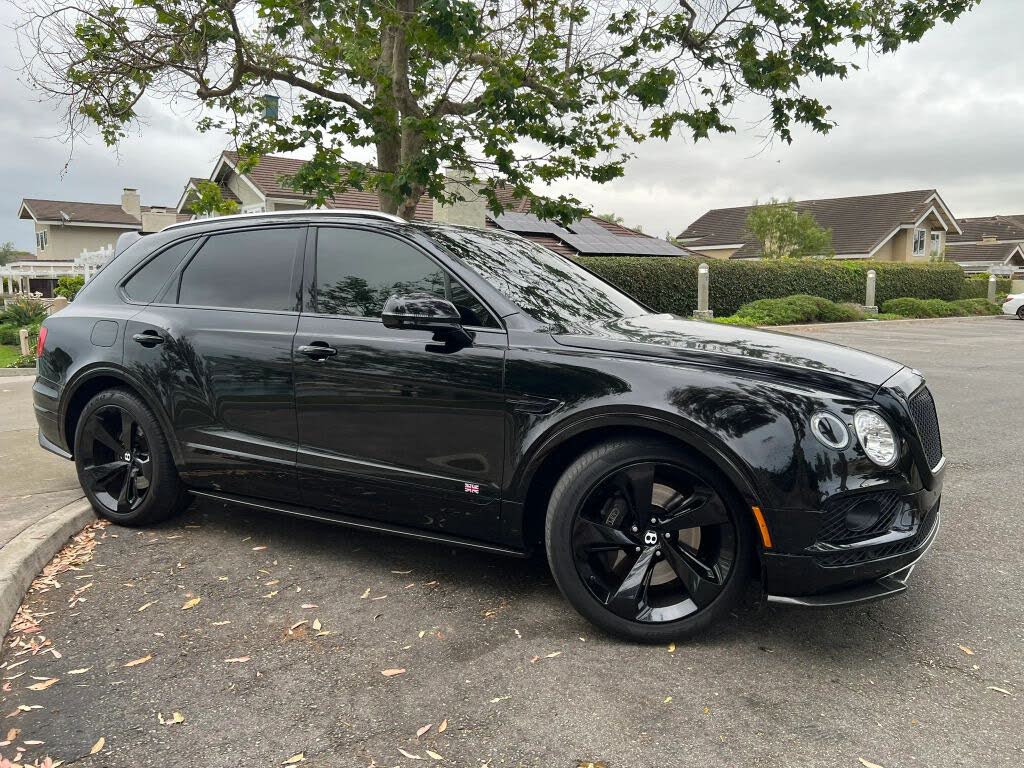 2018 Bentley Bentayga W12 Black Edition AWD photo 19