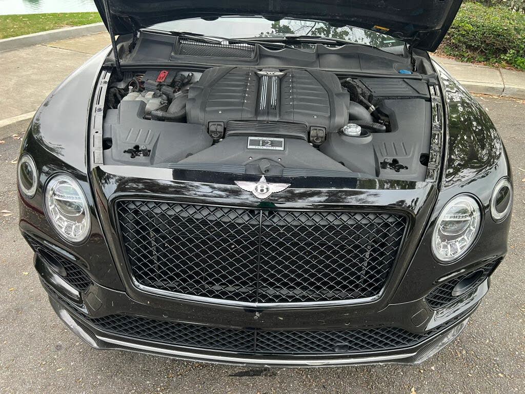 2018 Bentley Bentayga W12 Black Edition AWD photo 20